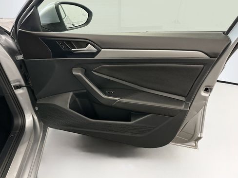 Used 2024 Volkswagen Jetta S image 32