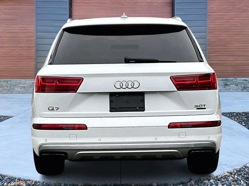 Used 2017 Audi Q7 3.0T Premium Plus image 4