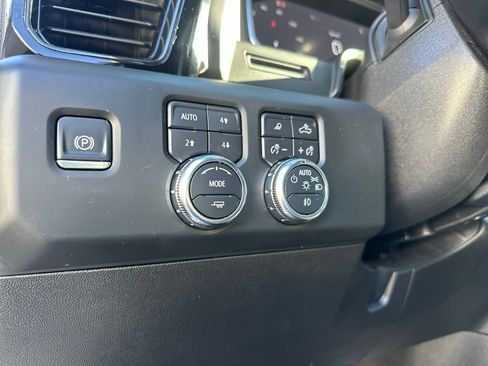 Used 2024 GMC Sierra 2500 AT4 w/ AT4 Preferred Package image 21