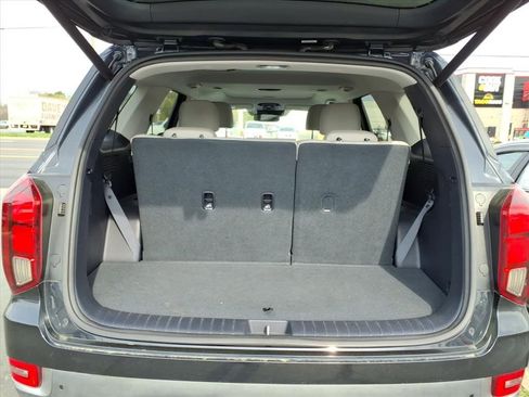 Used 2021 Hyundai Palisade SEL w/ Premium Package image 25