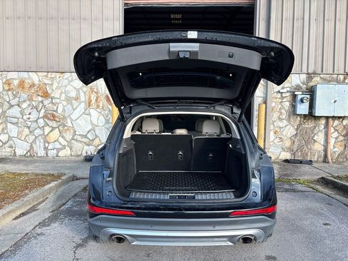 Used 2020 Lincoln Corsair Reserve w/ Equipment Group 201A image 16