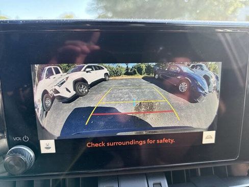 Used 2023 Toyota RAV4 XLE Premium image 23