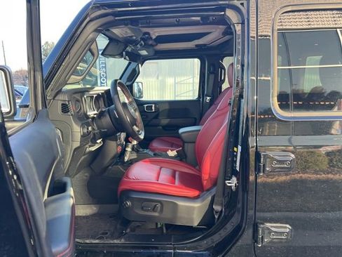 Used 2024 Jeep Wrangler Unlimited Rubicon 392 image 27