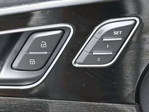 Used 2018 Audi Q7 3.0T Premium Plus AWD/4WD image 14