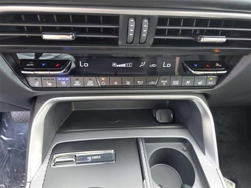 New 2026 MAZDA CX-90 3.3 Turbo w/ Premium Plus Pkg image 9