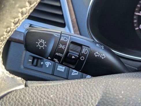 Used 2017 Hyundai Santa Fe Limited image 23