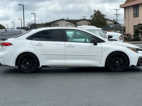 Used 2021 Toyota Corolla SE w/ Carpet Mat Package (TMS) image 2