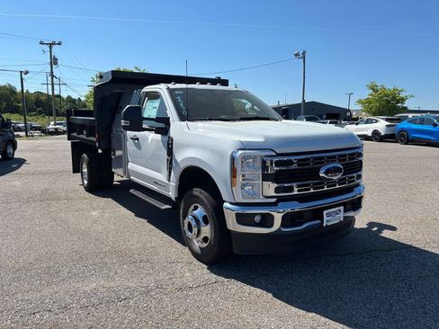 New 2026 Ford F350 XLT w/ XLT Value Package AWD/4WD image 1
