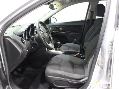 Used 2012 Chevrolet Cruze Eco FWD image 3