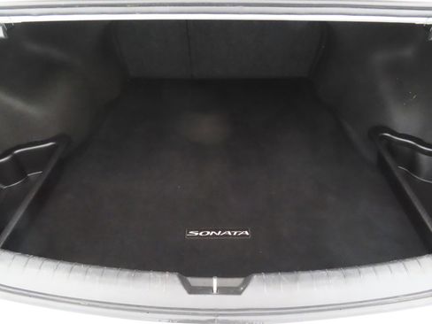 Used 2019 Hyundai Sonata SE FWD image 24