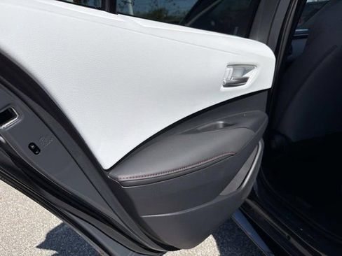 Certified 2025 Toyota Corolla SE image 11