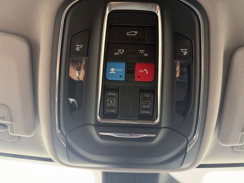 Used 2023 Jeep Grand Cherokee L Laredo w/ Luxury Tech Group I AWD/4WD image 33