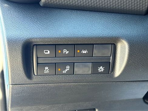 New 2025 Nissan Kicks Play S FWD image 10