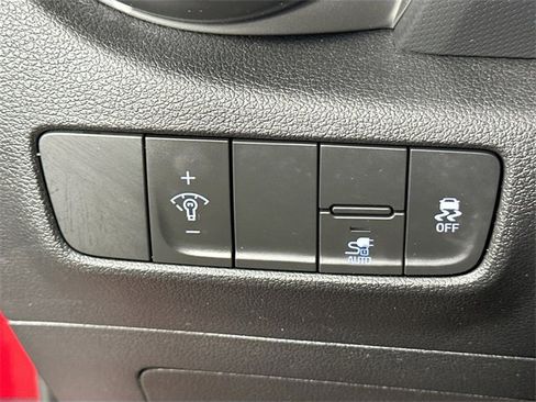 Used 2023 Hyundai Kona SE w/ Cargo Package image 23