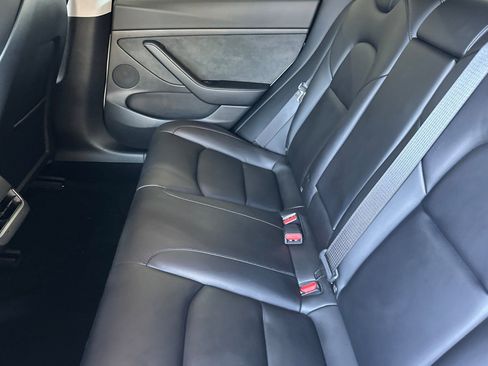 Used 2021 Tesla Model 3 Standard Range Plus RWD image 12