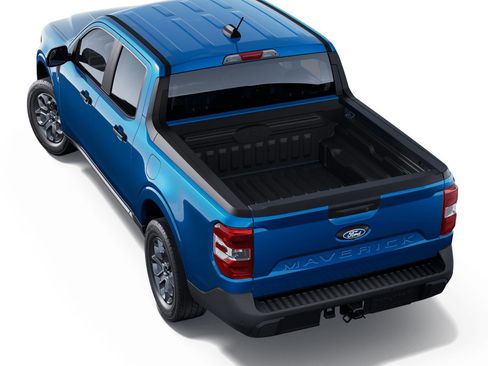 New 2025 Ford Maverick XLT w/ Equipment Group 301A image 2
