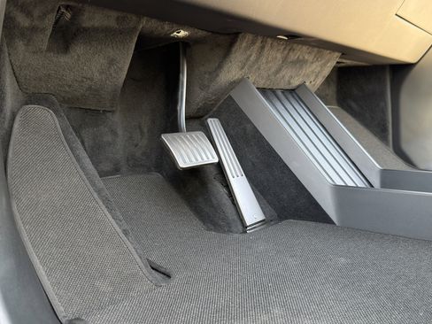 Used 2025 Tesla Cybertruck AWD Crew Cab image 14