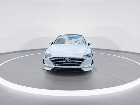 Certified 2023 Hyundai Sonata Limited w/ Cargo Package FWD image 3