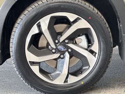 Used 2022 Subaru Forester Touring image 25