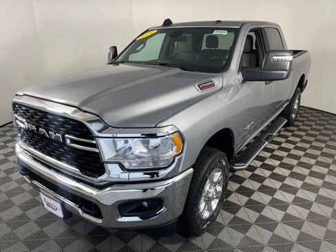 Used 2024 RAM 2500 Big Horn AWD/4WD image 3