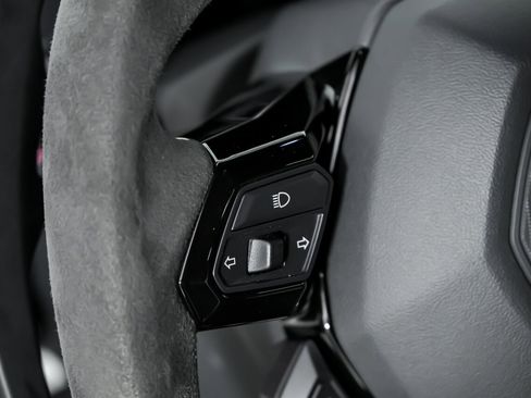 Used 2023 Lamborghini Huracan Tecnica image 26