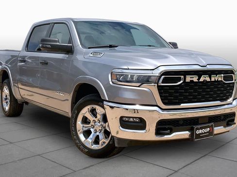 Used 2025 RAM 1500 Lone Star AWD/4WD image 3