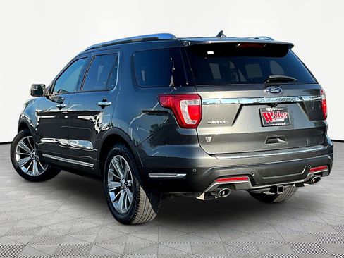 Used 2018 Ford Explorer Limited FWD image 4