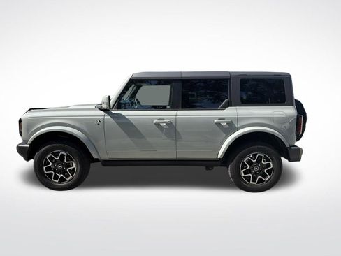 Used 2024 Ford Bronco Outer Banks AWD/4WD image 8