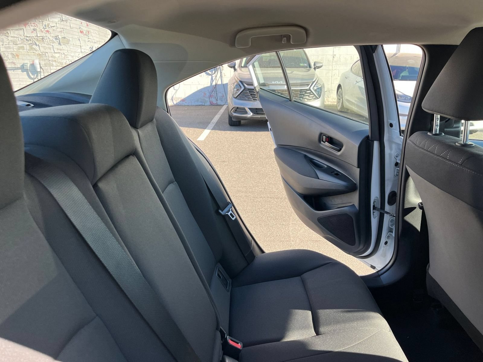 Used 2025 Toyota Corolla LE FWD image 35