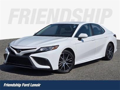 Used 2023 Toyota Camry SE