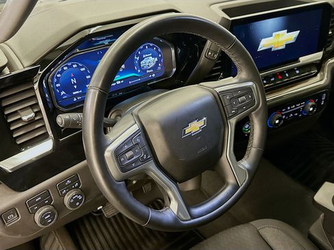 Used 2023 Chevrolet Silverado 1500 LT image 18