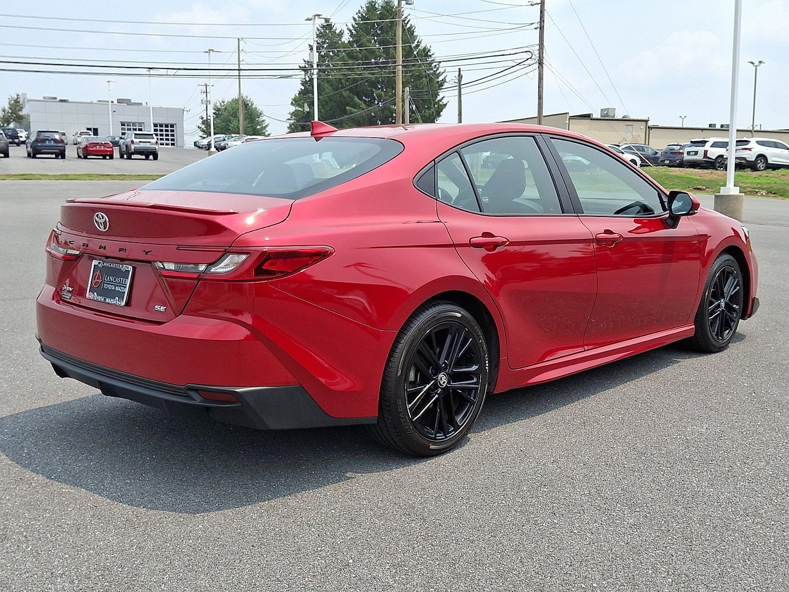 Used 2025 Toyota Camry SE FWD image 7