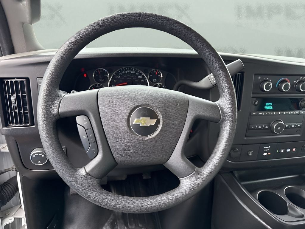 Used 2024 Chevrolet Express 3500 w/ Power Convenience Package RWD image 12