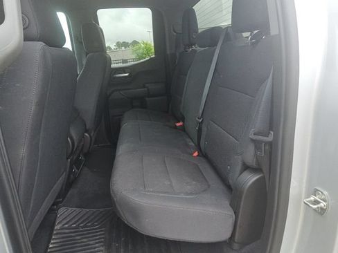 Used 2020 Chevrolet Silverado 1500 Custom w/ Custom Value Package RWD image 16
