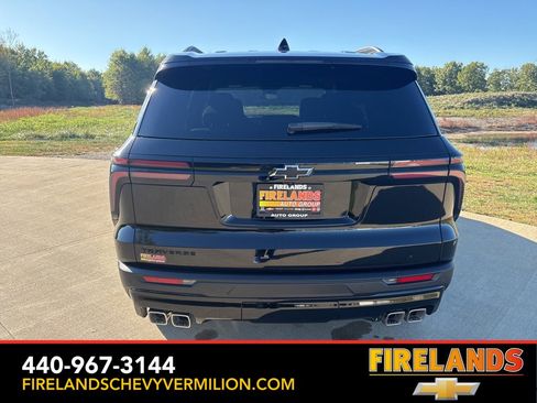 New 2026 Chevrolet Traverse LT w/ Midnight/Sport Edition image 8