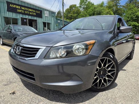 Used 2010 Honda Accord LX image 2