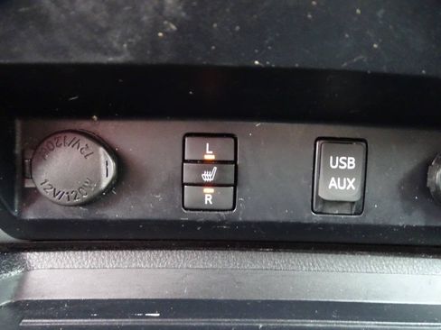 Used 2016 Toyota Tundra CrewMax w/ TRD Off-Road Pkg AWD/4WD image 29