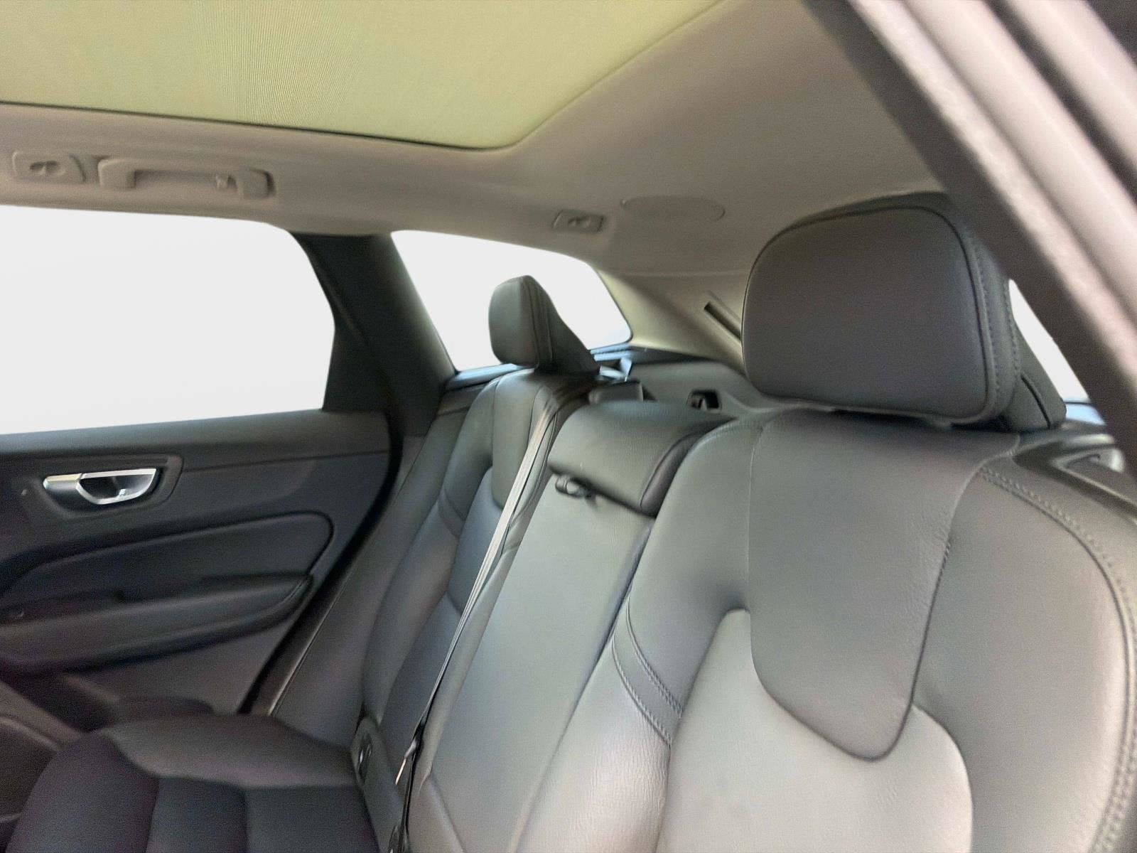 Used 2024 Volvo XC60 B5 Plus w/ Climate Package AWD/4WD image 15