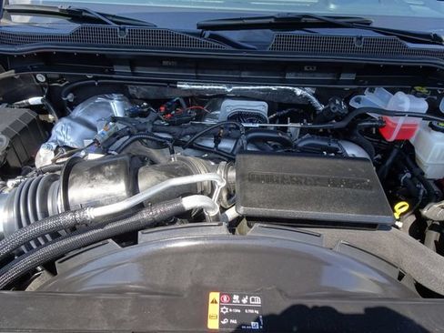 Used 2025 Chevrolet Silverado 2500 ZR2 w/ Technology Package AWD/4WD image 36