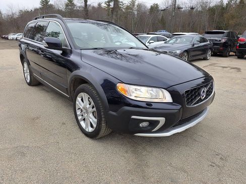 Used 2016 Volvo XC70 T5 Premier w/ Proximity Package image 6