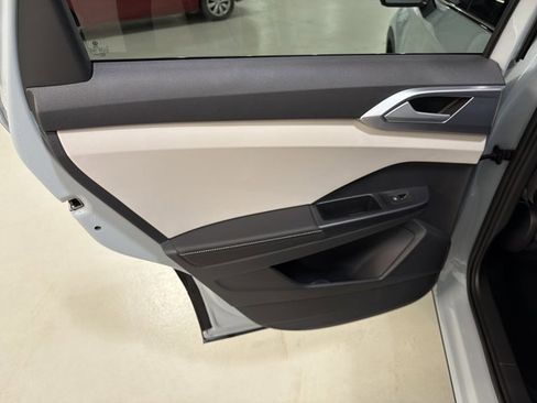 New 2026 Volkswagen Taos SE image 22