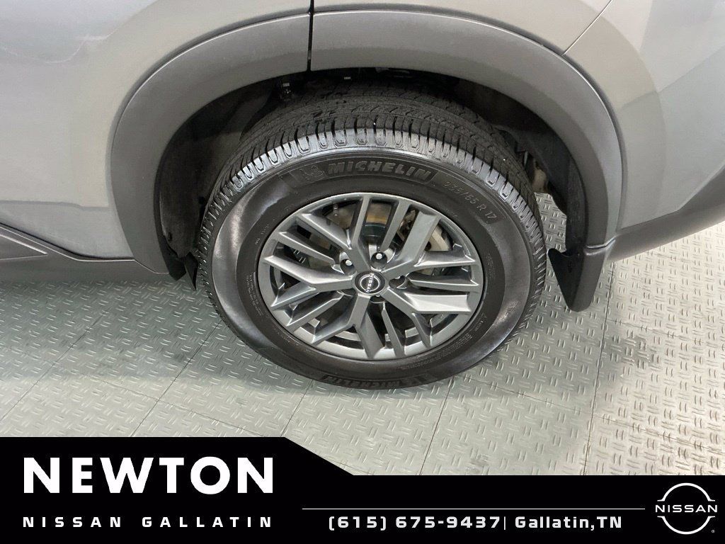 Used 2023 Nissan Rogue S FWD image 36