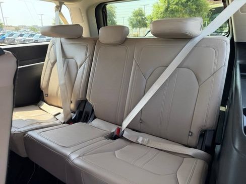 Used 2024 Ford Expedition Max Limited AWD/4WD image 24
