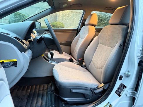 Used 2017 Hyundai Accent SE image 30