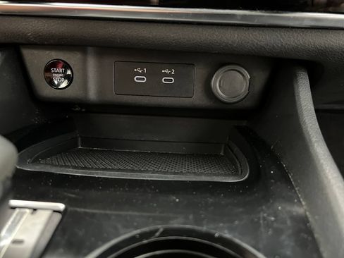 Used 2024 Nissan Rogue S FWD image 51