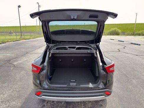 New 2026 Chevrolet Trax LT FWD image 14