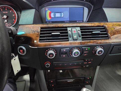 Used 2008 BMW 535xi Sedan image 25