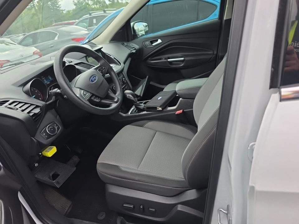 Used 2019 Ford Escape SE FWD image 23