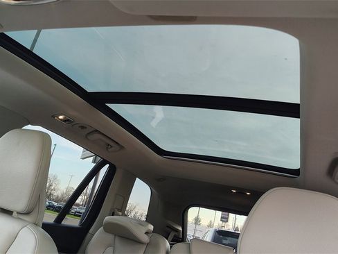 Used 2019 Volvo XC90 T6 Momentum w/ Protection Package Premier image 24