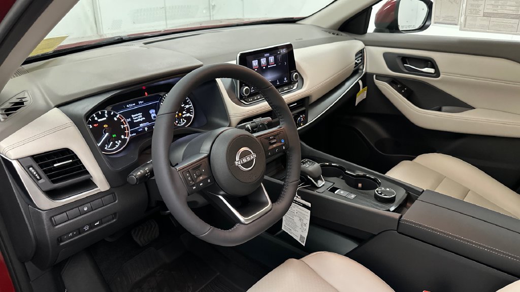 Certified 2024 Nissan Rogue SV w/ SV Premium Package AWD/4WD image 13